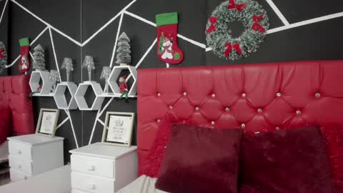 Nina online show from December 23, 5:06 am