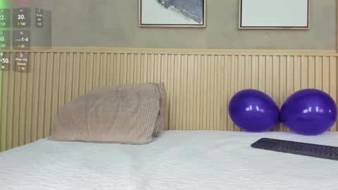 NINA online show from February 11, 12:04 pm