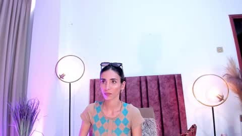 Nina online show from February 11, 6:01 pm