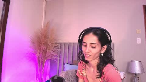 Nina online show from September 8, 6:18 pm