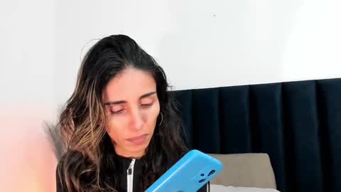 Nina online show from February 9, 2:18 pm