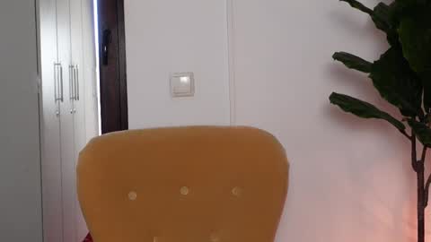 NinaCrystal online show from October 15, 7:55 am