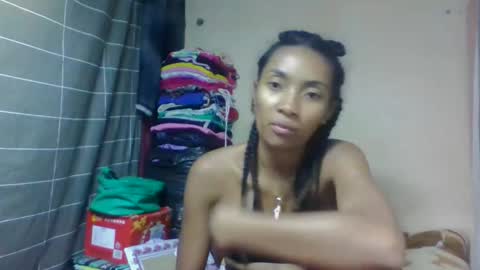 ninaeaa online show from May 24, 11:20 am