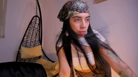 ninamonroee online show from January 22, 10:17 pm