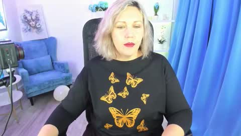 ninastarle online show from December 1, 5:55 am