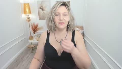 ninastarle online show from March 26, 4:14 am