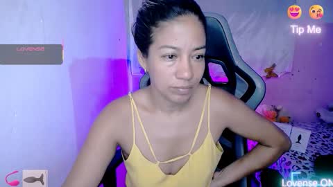 ninatinydoll1 online show from October 6, 10:54 am