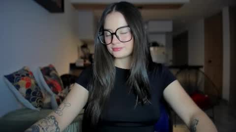 ninavolkov online show from February 20, 10:10 pm