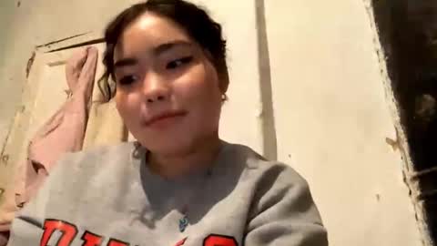 Molly online show from December 15, 10:42 am