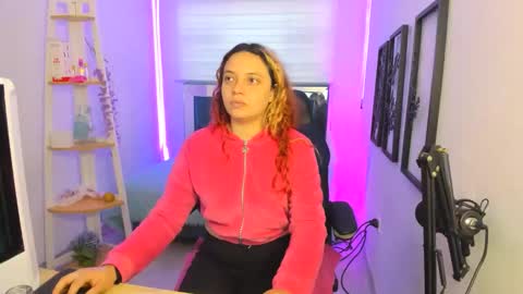 nixy_fresa online show from October 22, 11:37 am