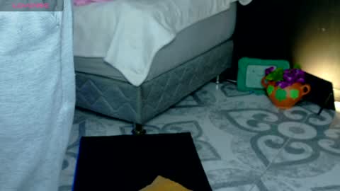 Noah  online show from April 19, 3:17 am