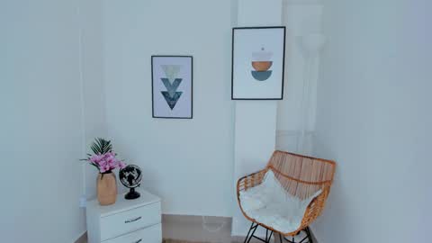 Melissa  online show from December 7, 10:56 am