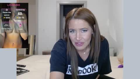 Noelles online show from March 1, 10:45 am