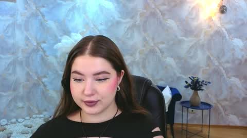 noirwhisper online show from November 29, 6:45 pm