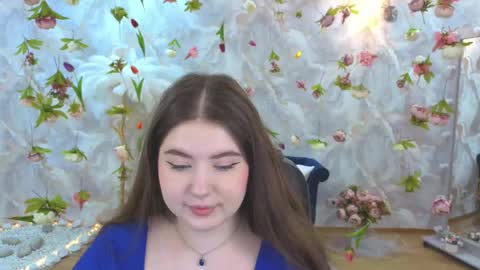 noirwhisper online show from April 6, 8:21 pm