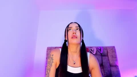 Nora Da Silva online show from June 9, 3:39 am