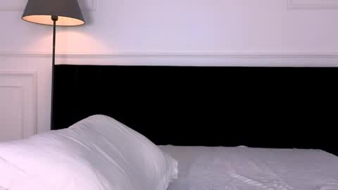 noraaddams online show from April 9, 2:36 am