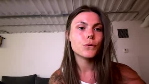 Nordic Belle online show from July 12, 2:01 am