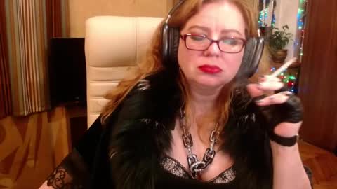 Snapshot of norma_gin chatting on October 25, 11:00 pm miss Tress online show from October 25, 11:00 pm