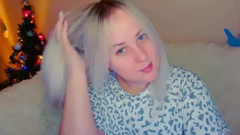 hi glad to chat online show from December 19, 2:35 pm