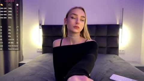 Goldie online show from April 4, 3:00 pm