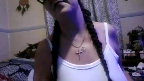 nothingbutthongs online show from December 21, 5:12 am