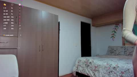 Nathalia online show from December 4, 1:08 am