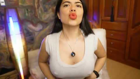 Claudia online show from November 18, 1:50 am