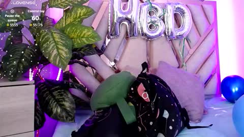 Alex   .    online show from October 12, 6:10 pm