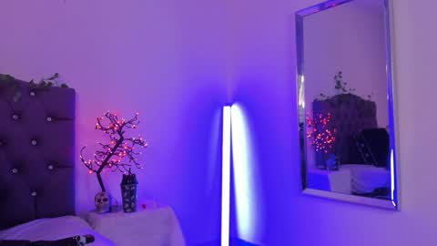   online show from December 2, 1:34 pm