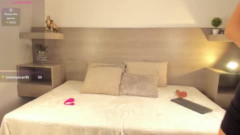 nyxee_ online show from February 23, 4:35 am