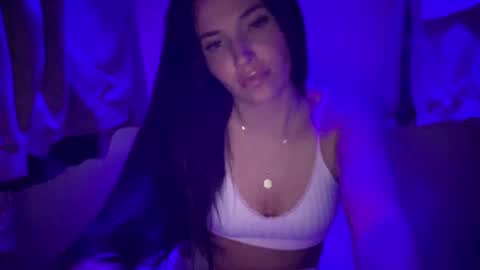 Snapshot of oceanxalara22_xo chatting on September 24, 2:32 am A L A R A  online show from September 24, 2:32 am