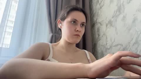 ocieburley online show from June 2, 9:54 am