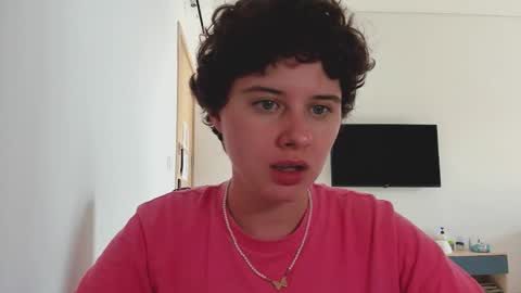 Evie online show from January 14, 9:03 am