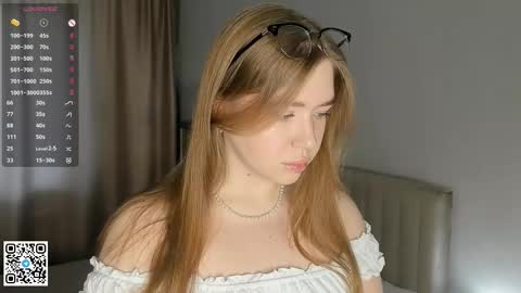 Elsa online show from October 15, 4:37 am