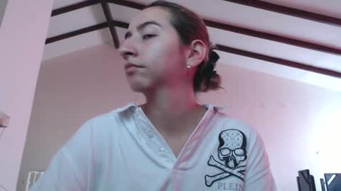 Val online show from February 7, 7:38 pm