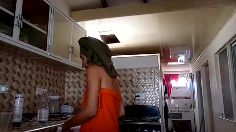 Val online show from February 13, 5:11 pm