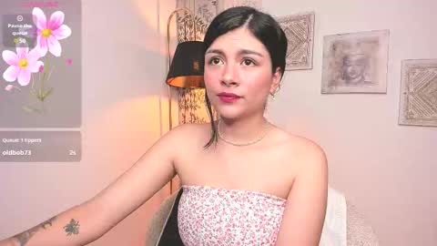 Snapshot of oh__holly chatting on October 7, 11:42 pm  Holly  online show from October 7, 11:42 pm