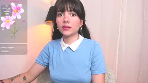 Snapshot of oh__holly chatting on March 12, 1:36 am  Holly  online show from March 12, 1:36 am