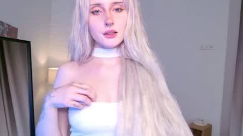 Lily online show from June 30, 7:13 pm