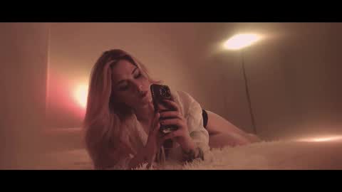 your dear Lilith Chapman online show from December 15, 7:41 pm