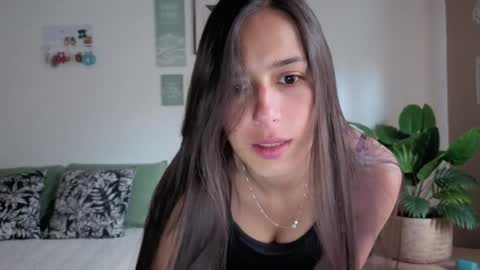 ohanna_ online show from October 2, 10:04 pm