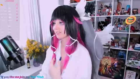 Clementine  Clem  online show from March 7, 11:28 am