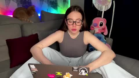 Nikki online show from November 20, 9:49 pm