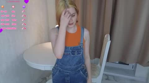 Yumi online show from December 24, 6:17 pm