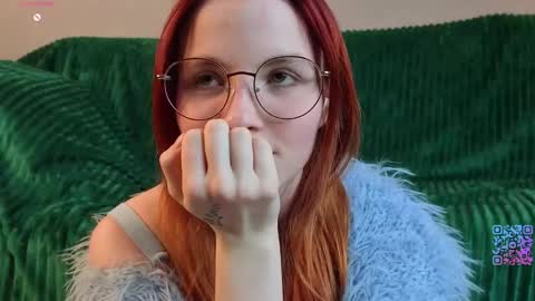 Yumi online show from March 27, 6:52 pm