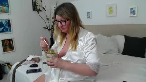 Olga Pavlova online show from April 1, 1:41 pm