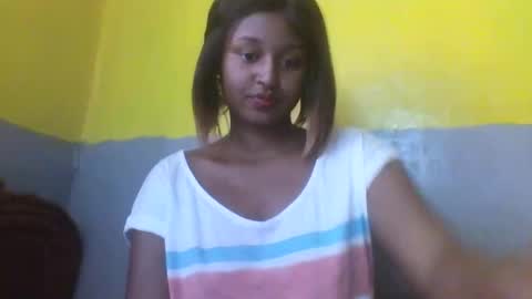 olinah610 online show from February 14, 8:05 am