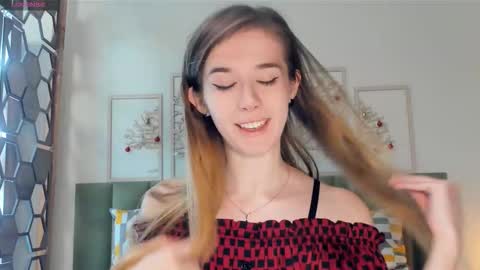 Olivia online show from November 14, 5:35 pm