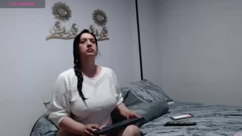 Olivia Gonzales online show from July 3, 10:32 am